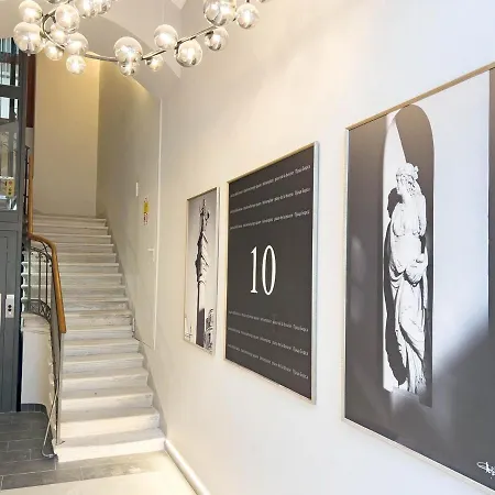 Piazza Della Borsa 3b Tirabora Short Rent アパート